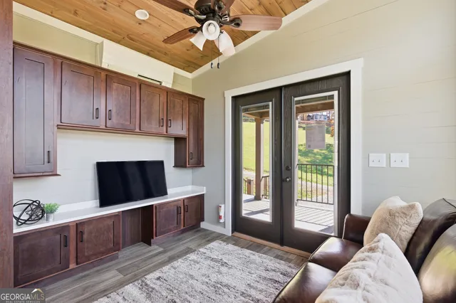 $229,800 | 527 Saunders Road, Franklin, NC 28734