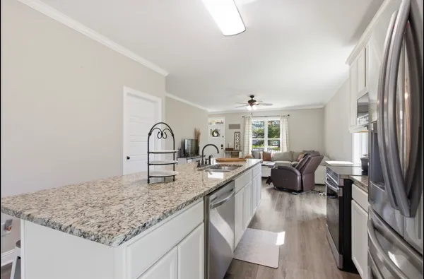 $394,999 | 1030 Oak Drive, White Bluff, TN 37187