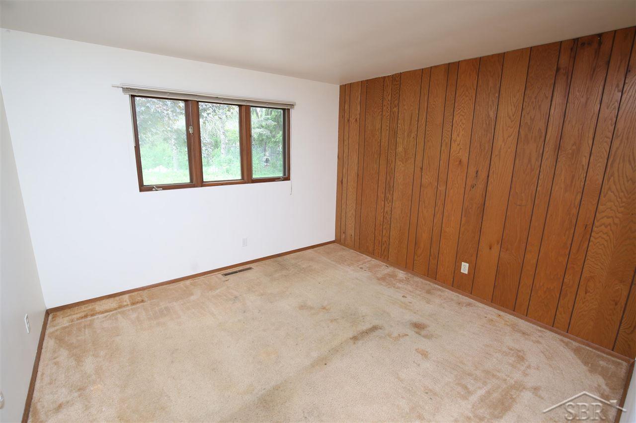 5509 Ridgemont Court Midland, MI 48640 - Photo 21 of 44 50043095-20.JPG