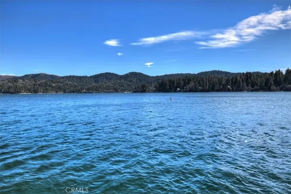 $375,000 | 429 B North Shore Lake, Lake Arrowhead, CA 92352