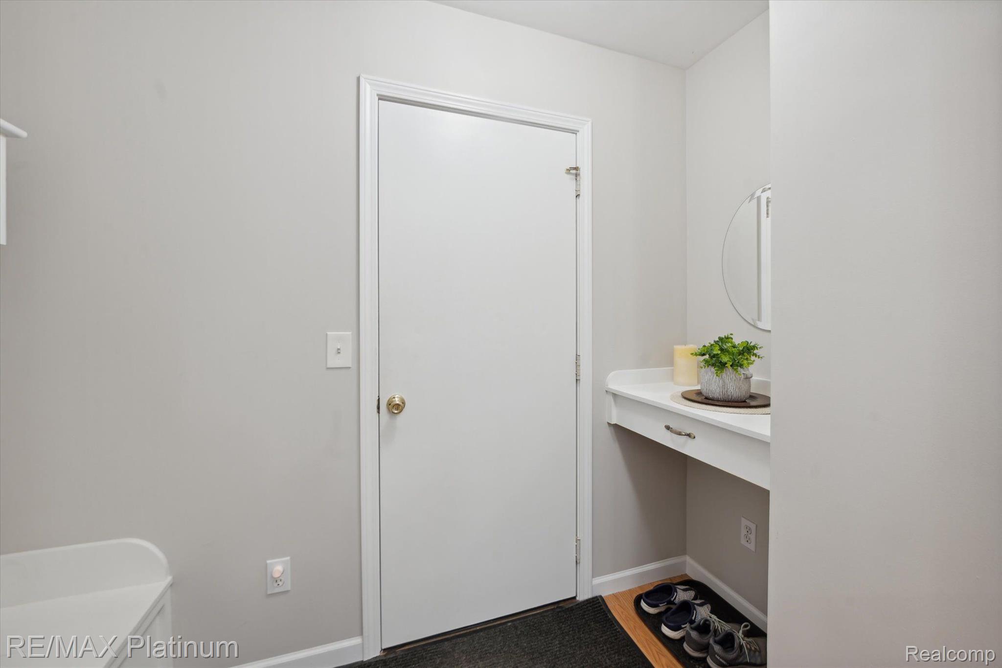 1124 South Hughes Road Howell, MI 48843 - Photo 32 of 45 Gallery Image 32