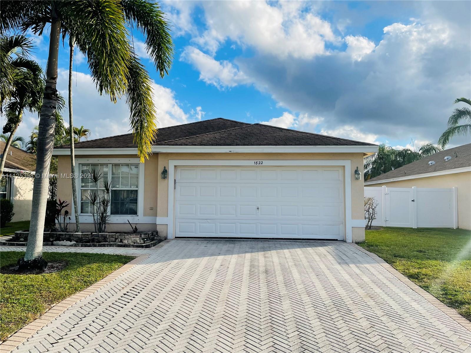 1822 Shadow Creek Road Greenacres, FL 33413 - Photo 1 of 10 Gallery Image 1