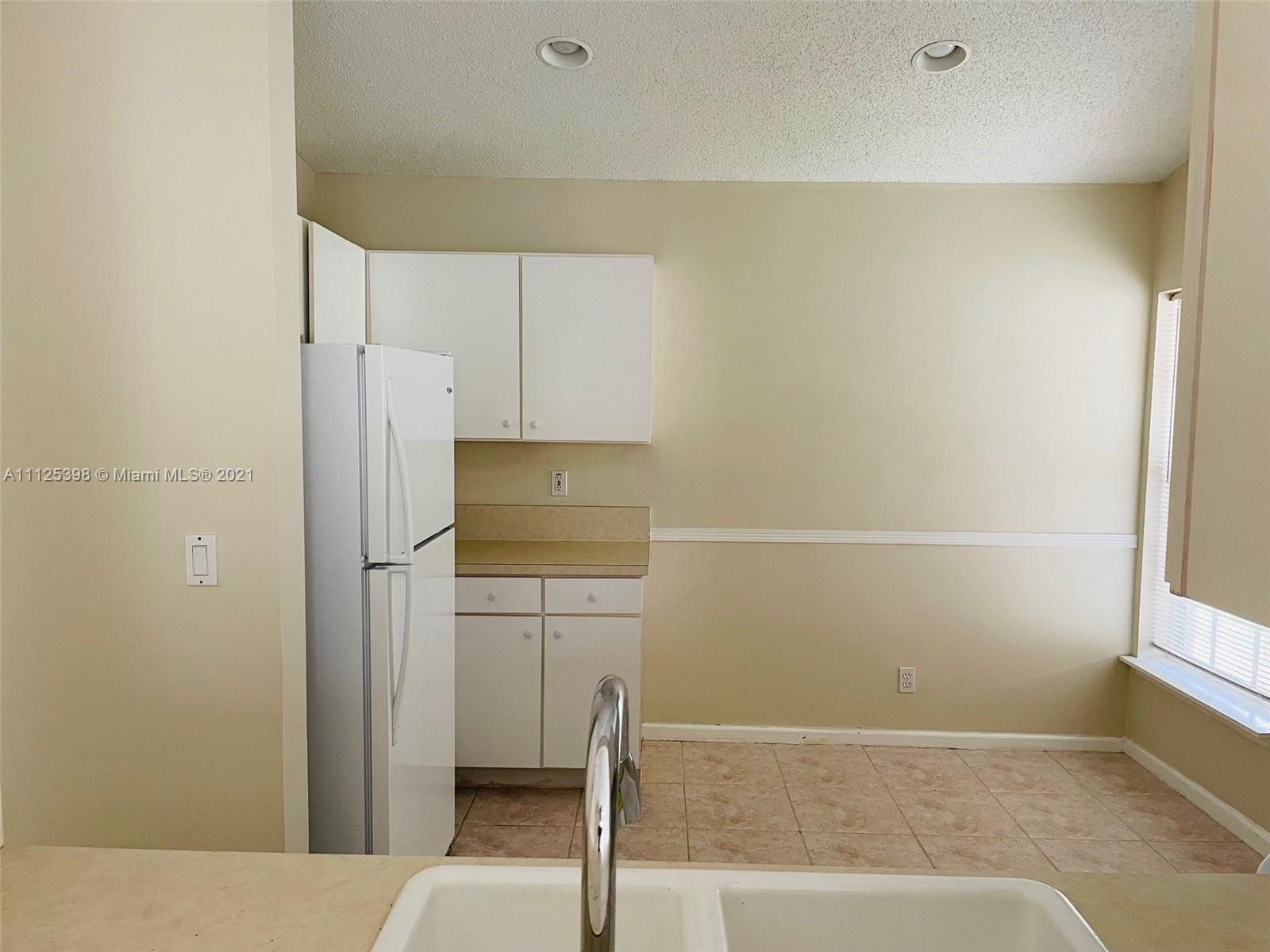1822 Shadow Creek Road Greenacres, FL 33413 - Photo 4 of 10 Gallery Image 4