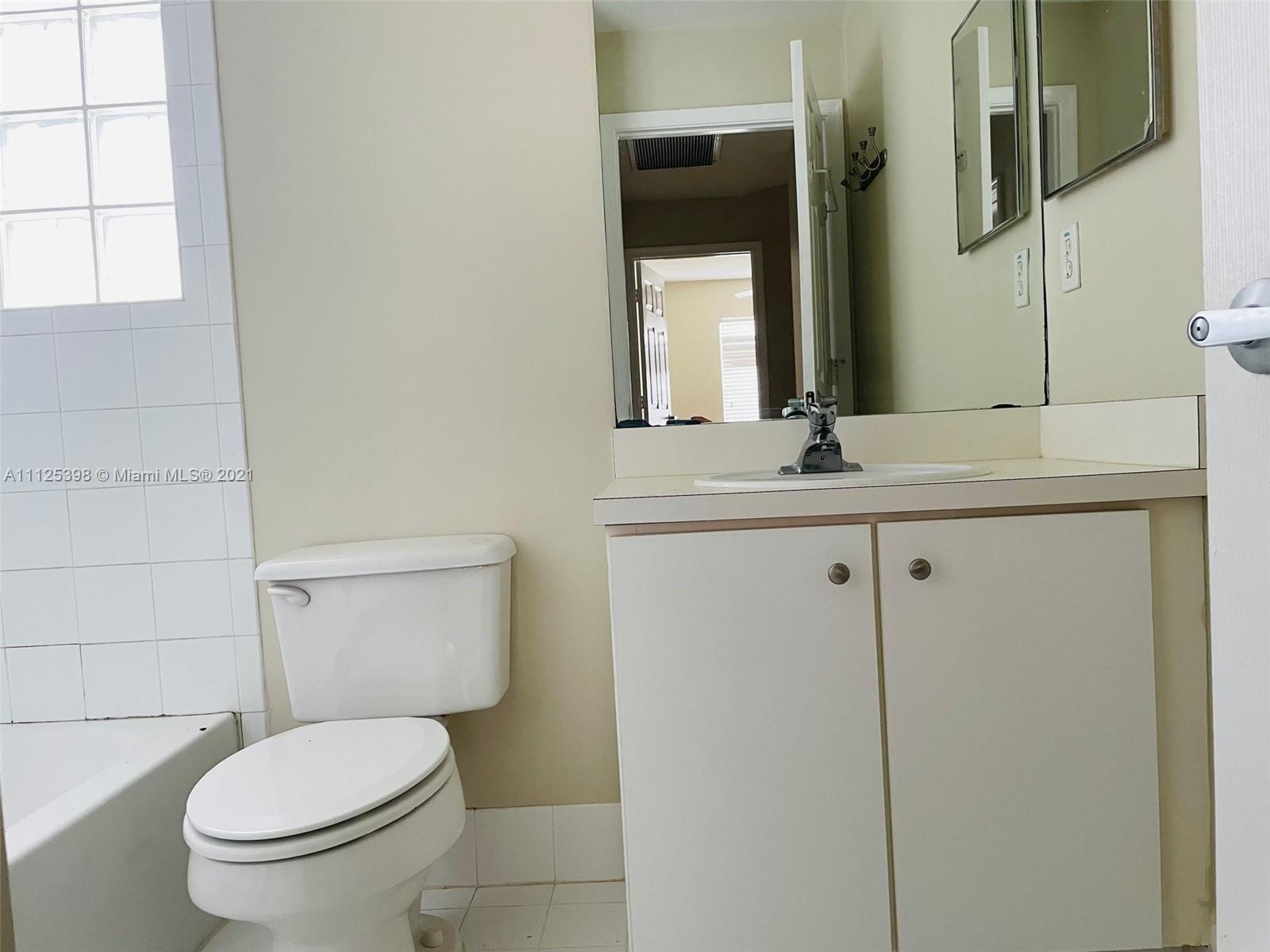 1822 Shadow Creek Road Greenacres, FL 33413 - Photo 6 of 10 Gallery Image 6