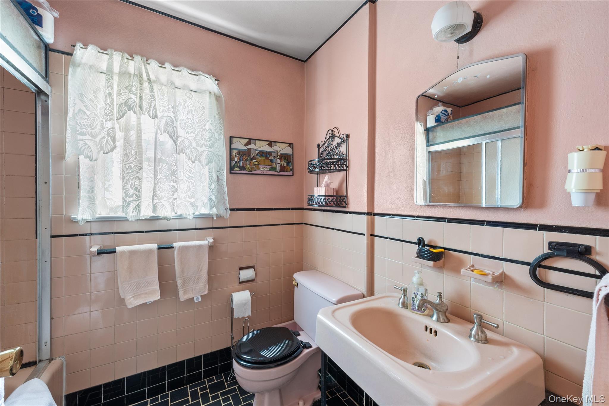 637 Stratford Road Baldwin, NY 11510 - Photo 22 of 49