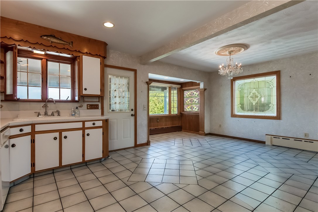 32 Point Road Portsmouth, RI 02871 - Photo 11 of 39 Gallery Image 11