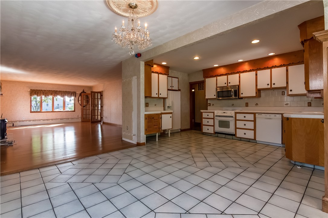 32 Point Road Portsmouth, RI 02871 - Photo 13 of 39 Gallery Image 13