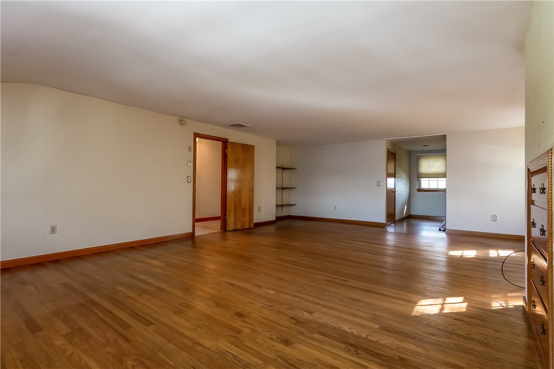 32 Point Road Portsmouth, RI 02871 - Photo 25 of 39 Gallery Image 25