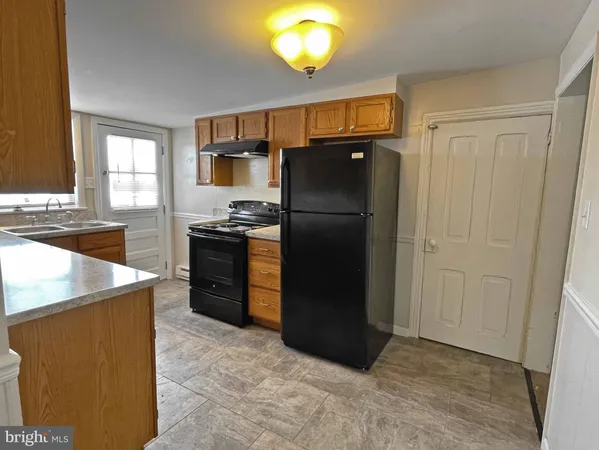 $1,050 | 24 East High Street, Unit C, Hummelstown, PA 17036