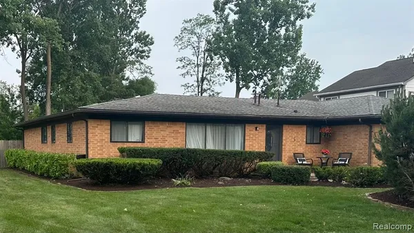 $3,400 | 1075 Lalond Street, Waterford, MI 48327