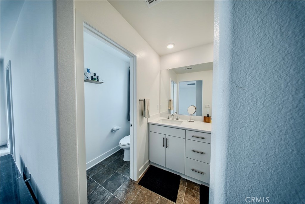 364 Castaic Way Rialto, CA 92377 - Photo 54 of 73