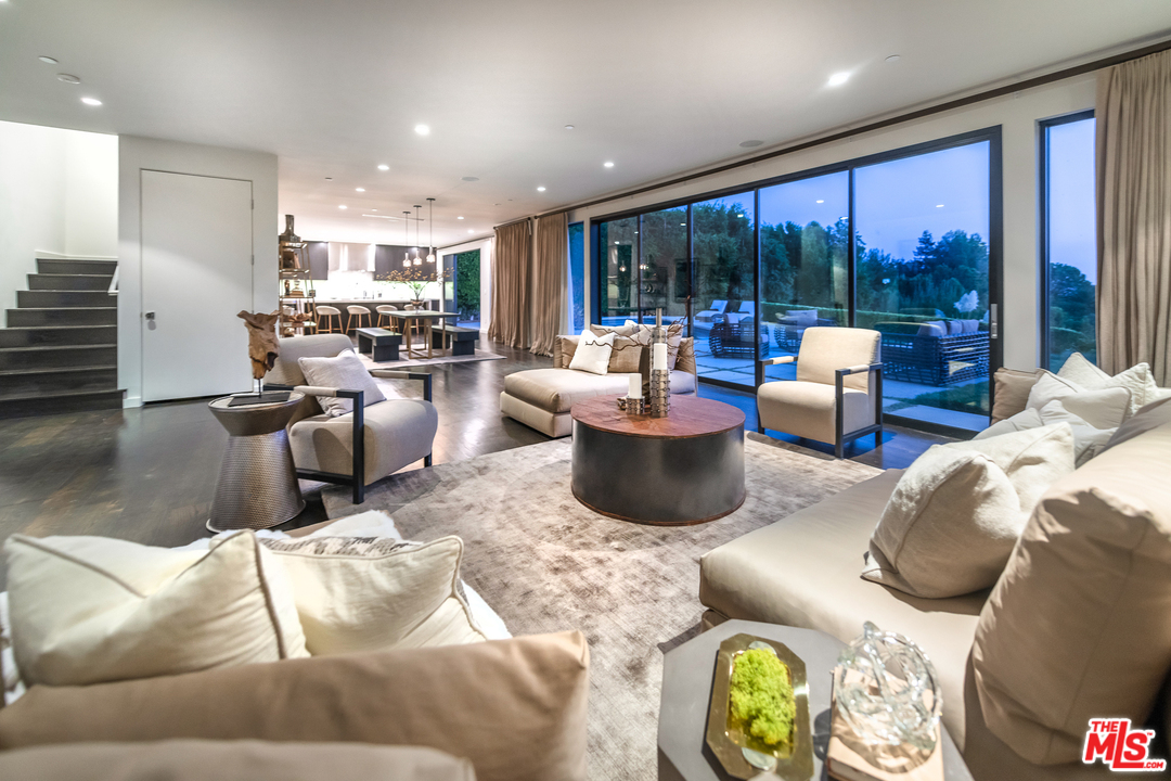 2187 Summitridge Drive Beverly Hills, CA 90210 - Photo 1 of 43