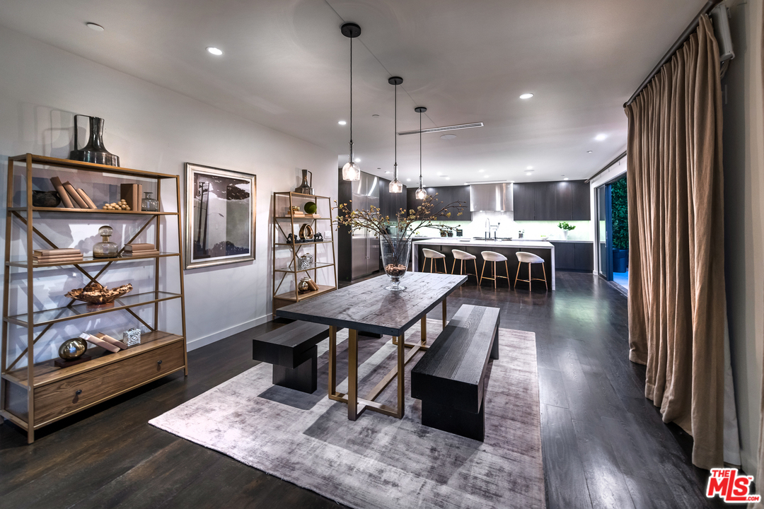 2187 Summitridge Drive Beverly Hills, CA 90210 - Photo 14 of 43