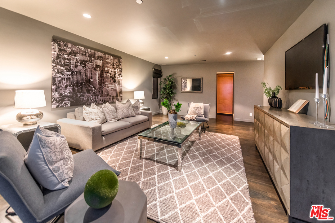 2187 Summitridge Drive Beverly Hills, CA 90210 - Photo 28 of 43