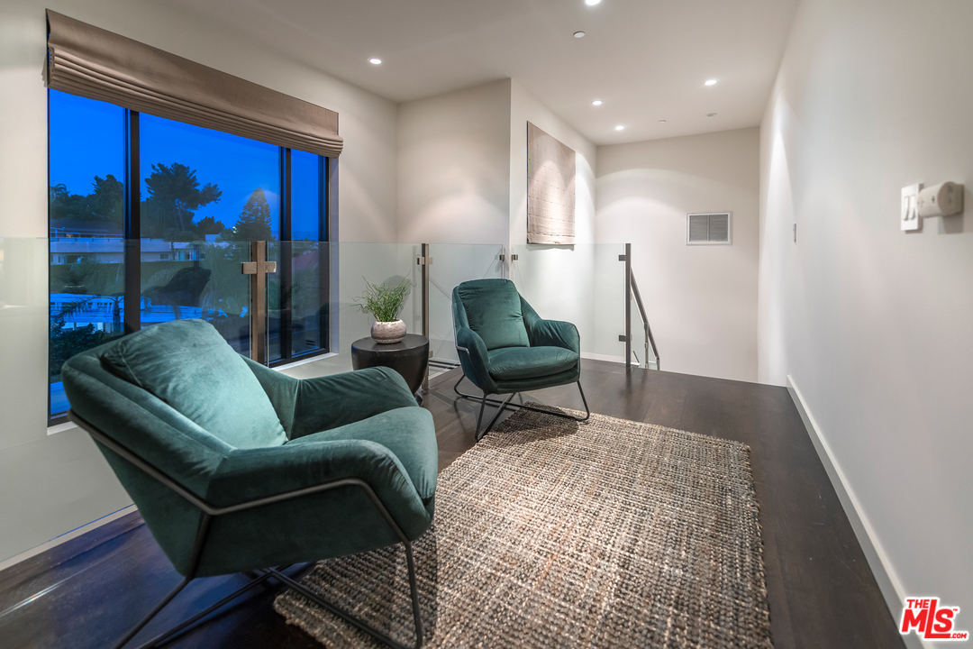 2187 Summitridge Drive Beverly Hills, CA 90210 - Photo 29 of 43