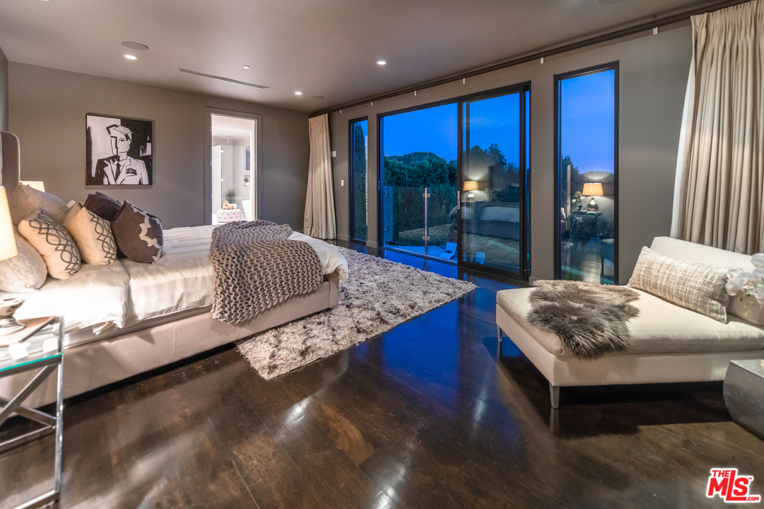 2187 Summitridge Drive Beverly Hills, CA 90210 - Photo 30 of 43