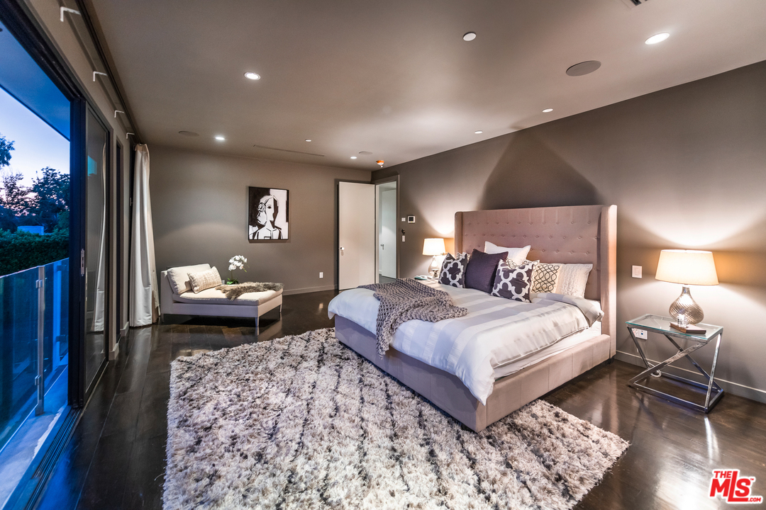 2187 Summitridge Drive Beverly Hills, CA 90210 - Photo 33 of 43