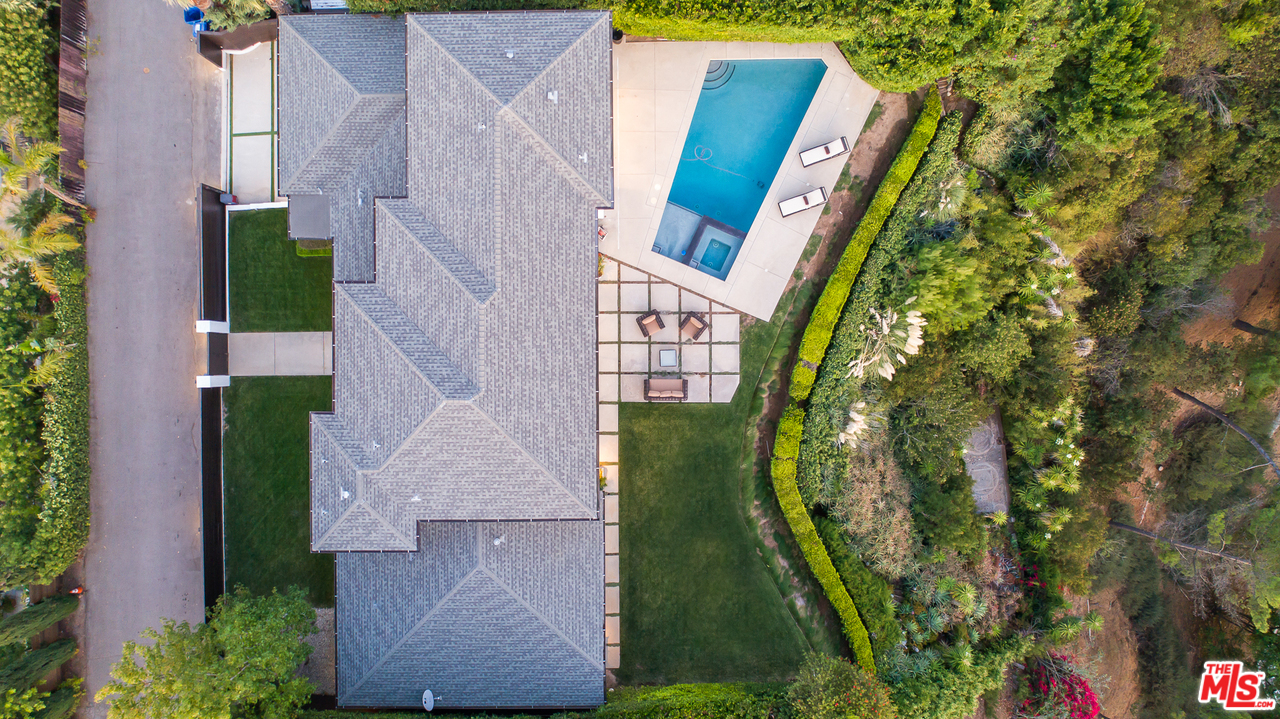 2187 Summitridge Drive Beverly Hills, CA 90210 - Photo 43 of 43