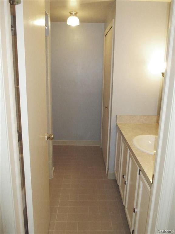 2415 Rancroft Beat Rochester, MI 48306 - Photo 26 of 30