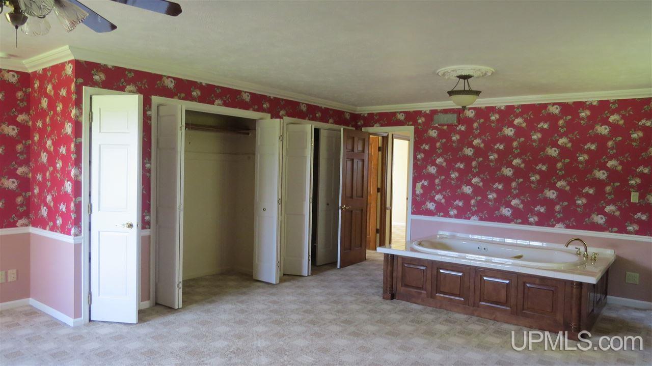 6507 H 25 Escanaba, MI 49829 - Photo 20 of 36