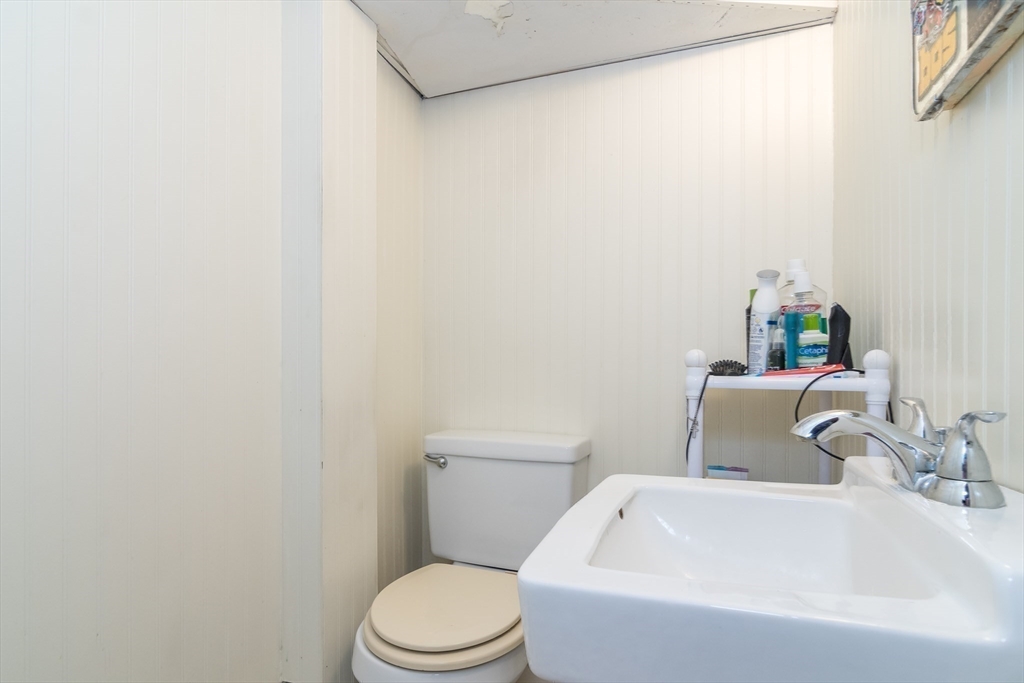 75 Tower Street Dedham, MA 02026 - Photo 16 of 25 Gallery Image 16