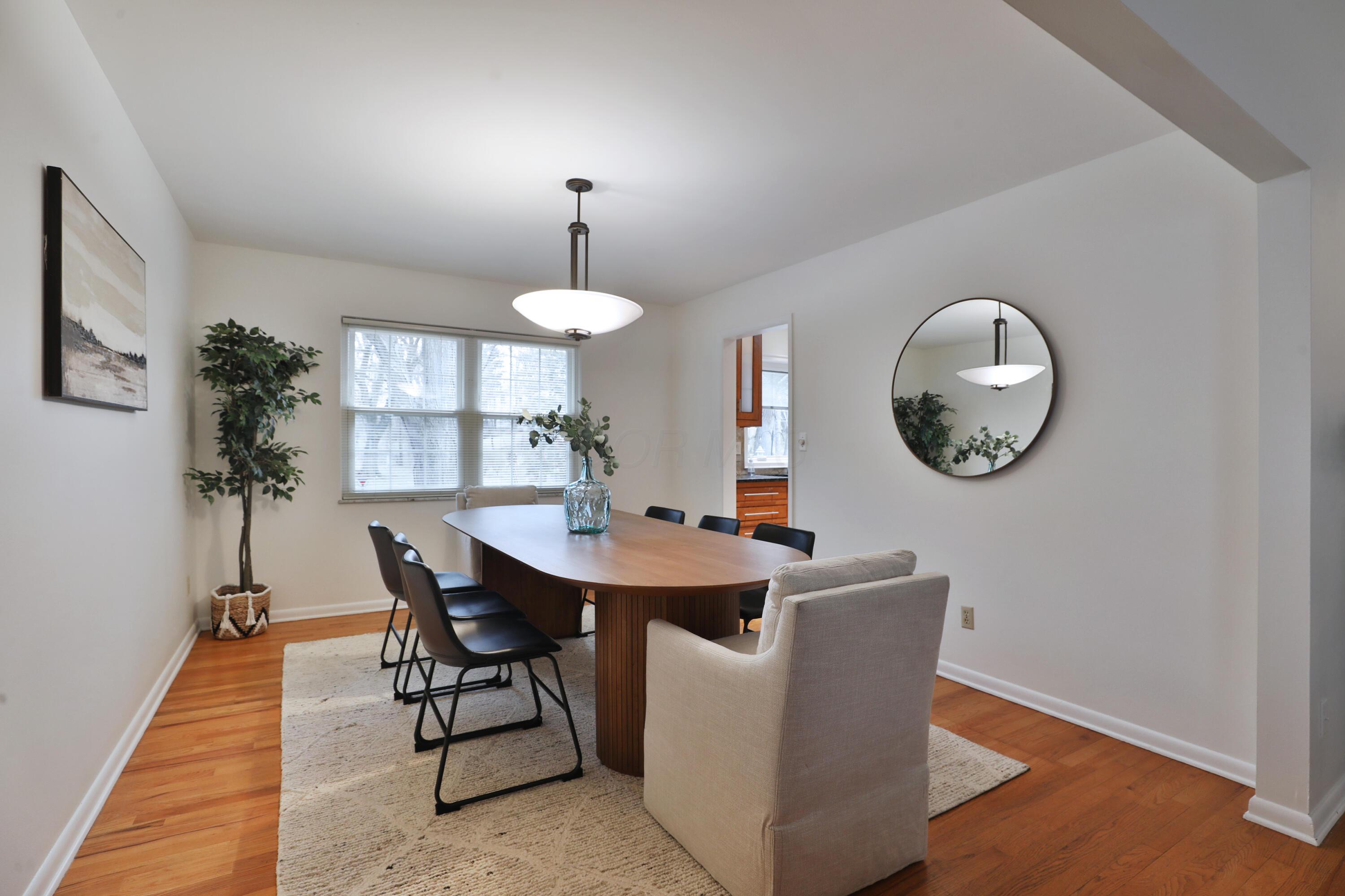4347 Castleton Road Columbus, OH 43220 - Photo 12 of 71 Dining Room