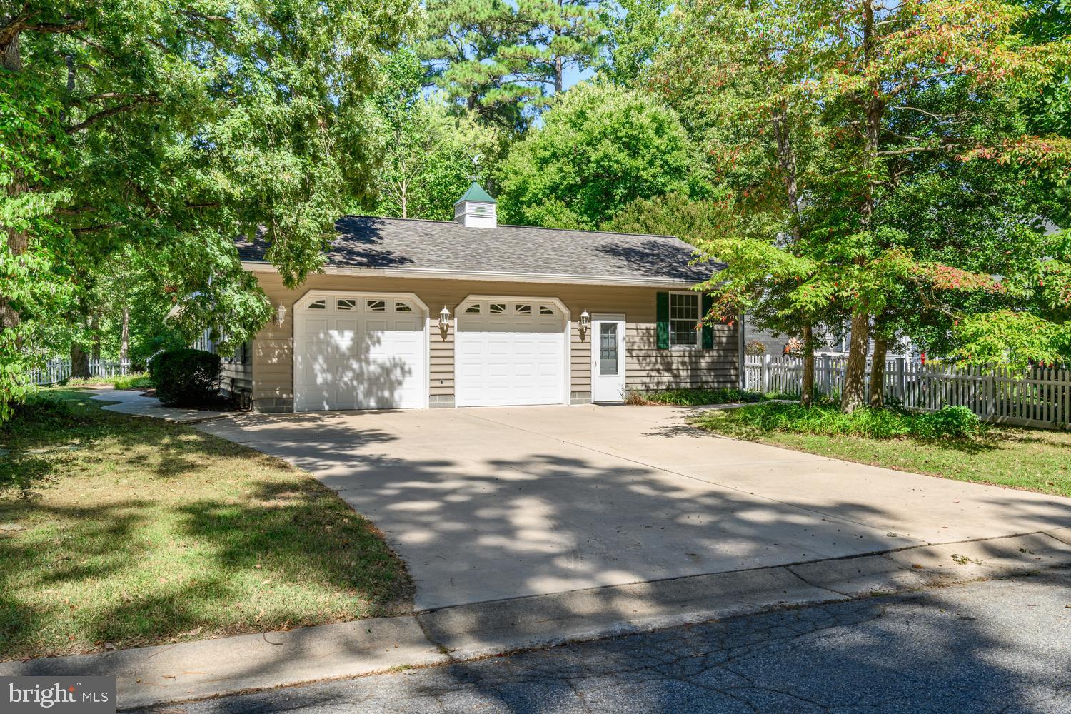 7035 Pine Ridge Road Easton, MD 21601 - Photo 4 of 6 Oversized 2 car garage