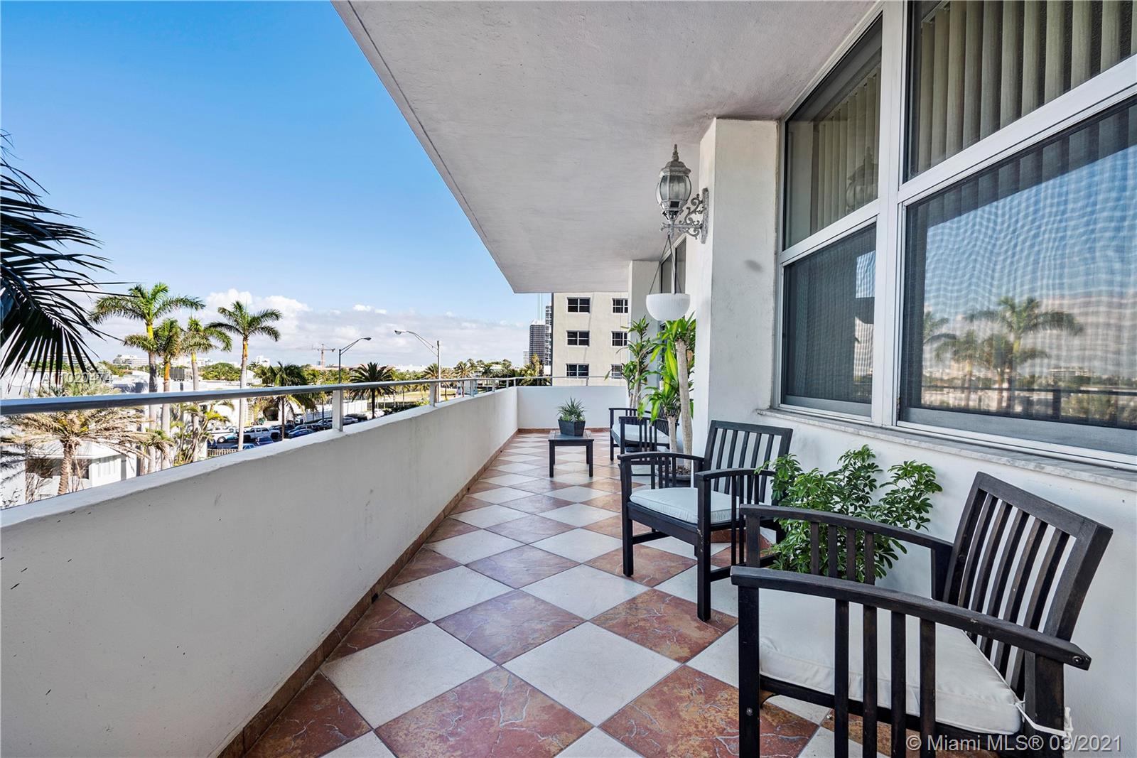 9225 Collins Avenue, Unit 411 Surfside, FL 33154 - Photo 15 of 36