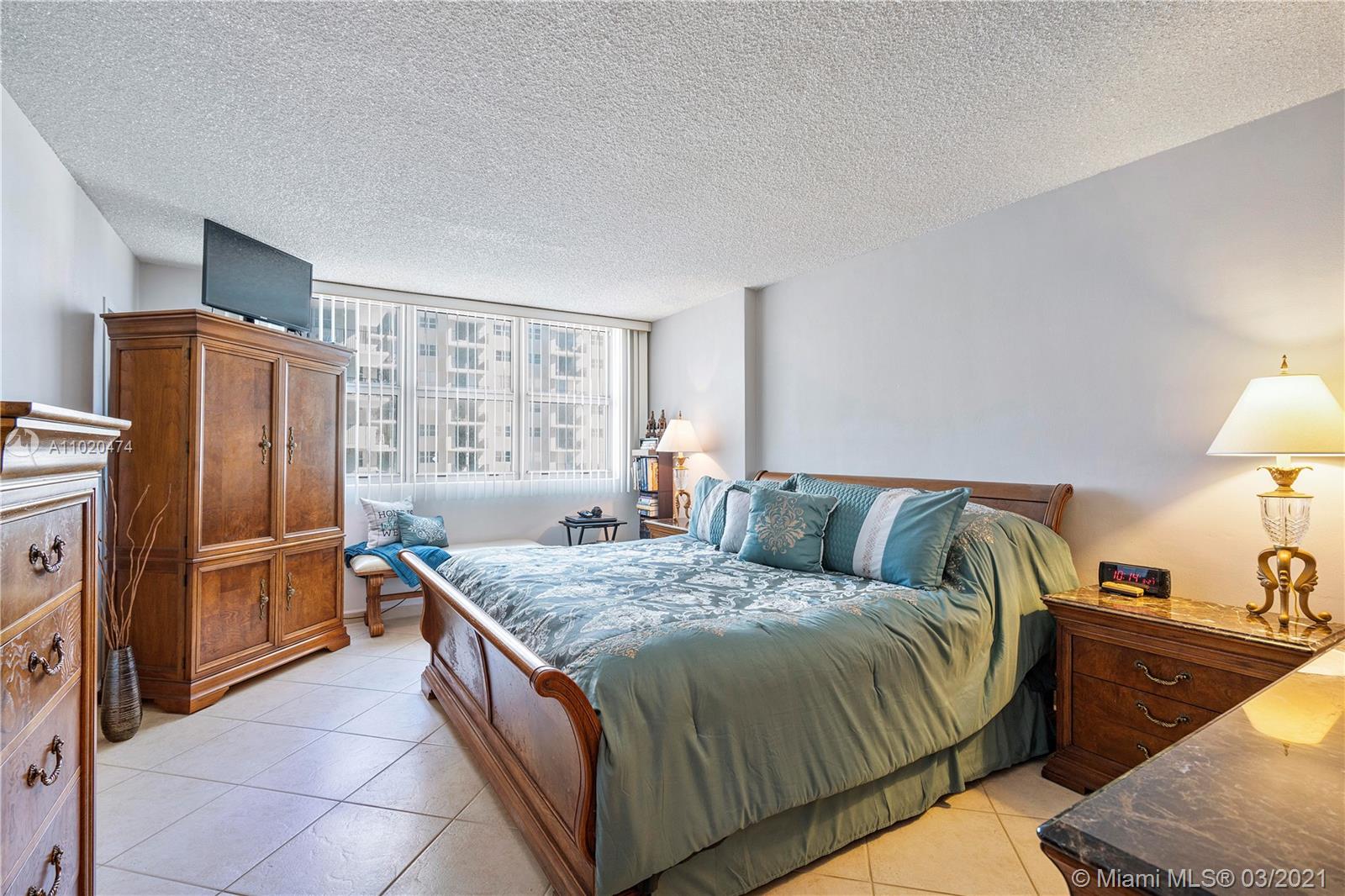 9225 Collins Avenue, Unit 411 Surfside, FL 33154 - Photo 18 of 36