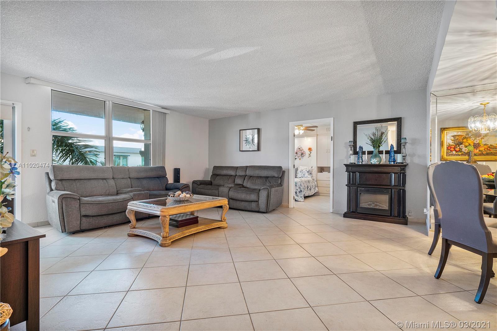 9225 Collins Avenue, Unit 411 Surfside, FL 33154 - Photo 9 of 36