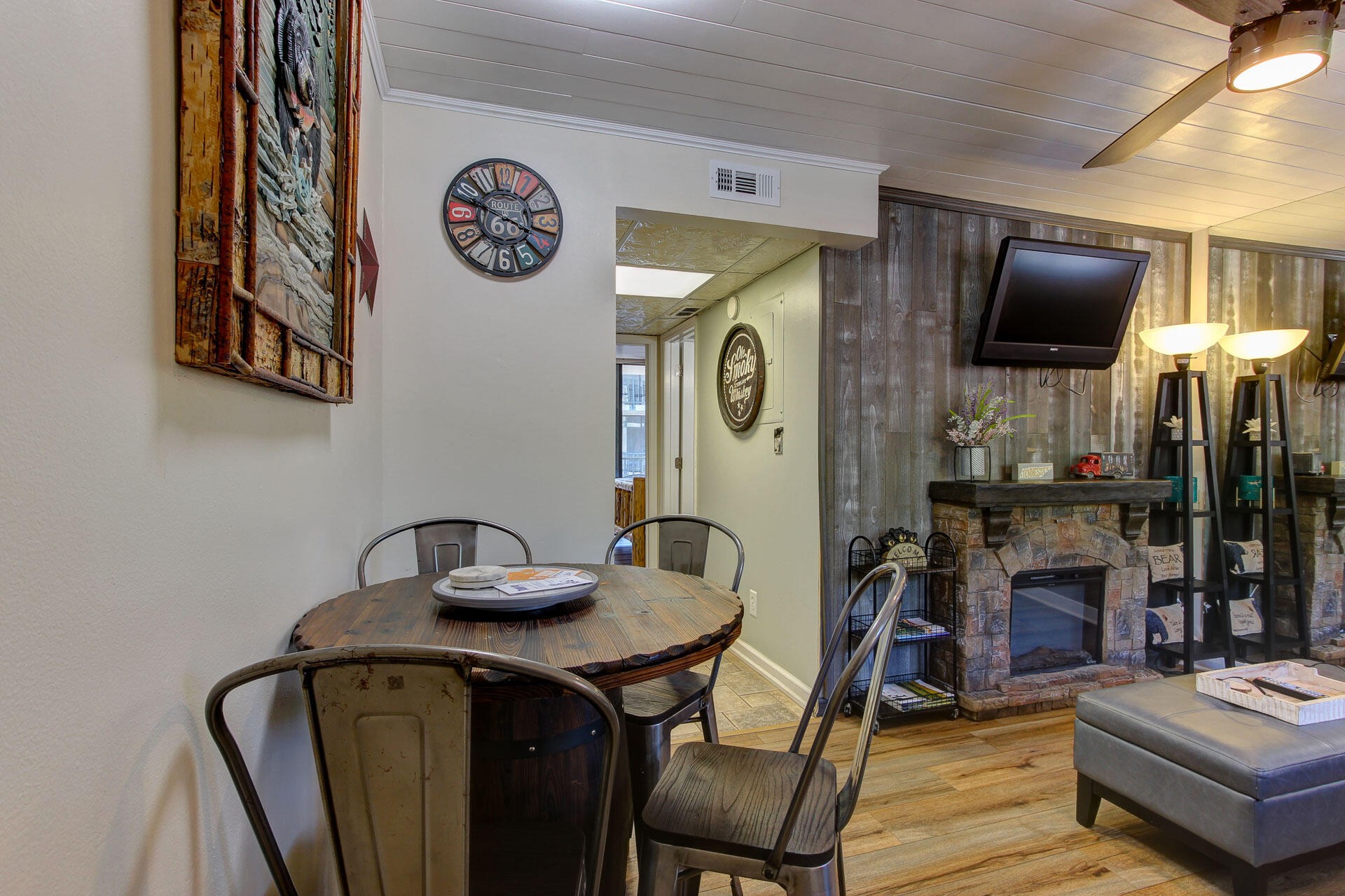 685 River Road, Unit 304 Gatlinburg, TN 37738 - Photo 10 of 32 Gallery Image 10
