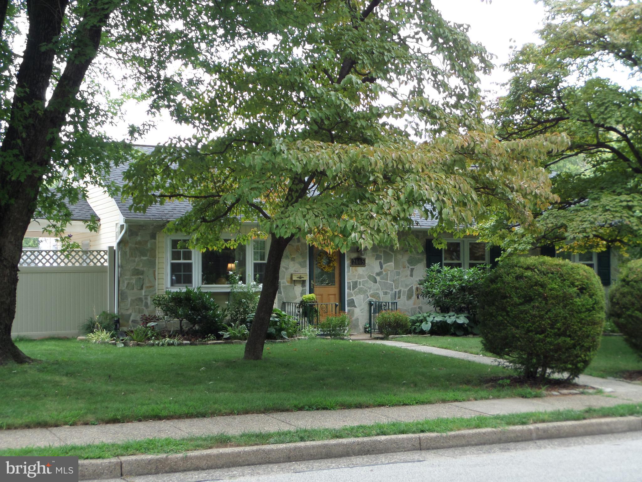 2005 Tulip Road Glenside, PA 19038 - Photo 3 of 50 Gallery Image 3