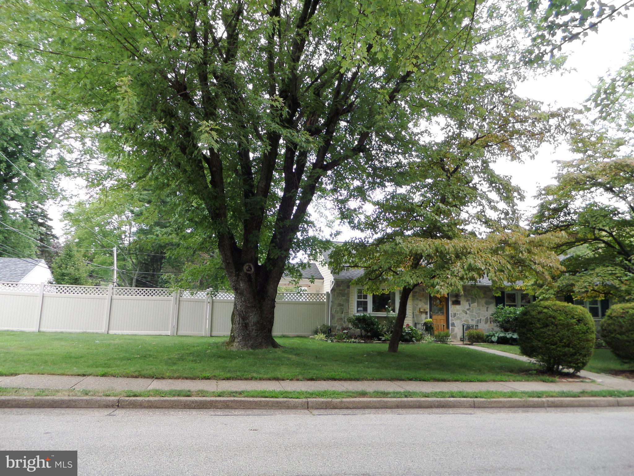 2005 Tulip Road Glenside, PA 19038 - Photo 5 of 50 Gallery Image 5