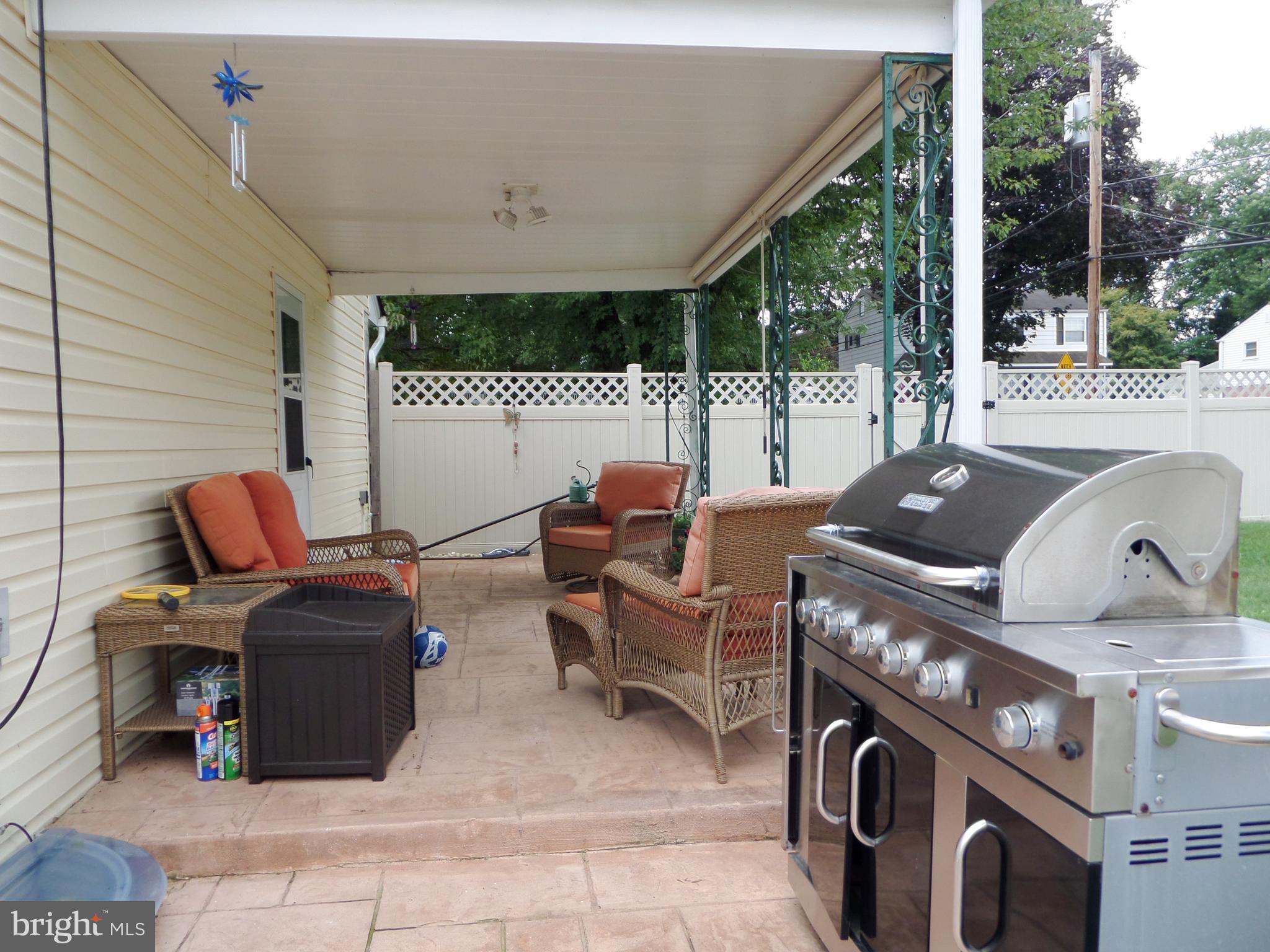 2005 Tulip Road Glenside, PA 19038 - Photo 44 of 50 Covered Patio viewed from open patio
