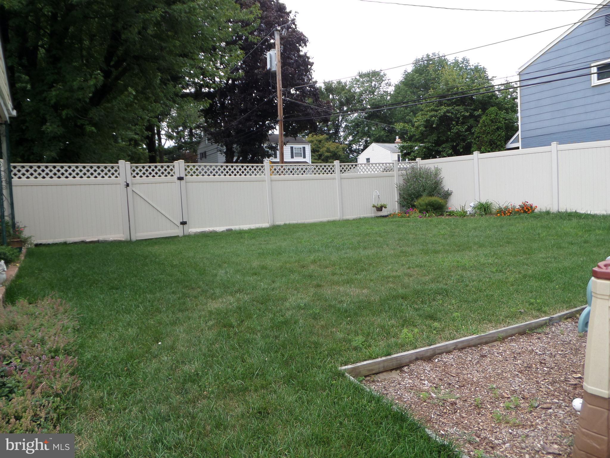 2005 Tulip Road Glenside, PA 19038 - Photo 50 of 50 Beautiful fenced back yard