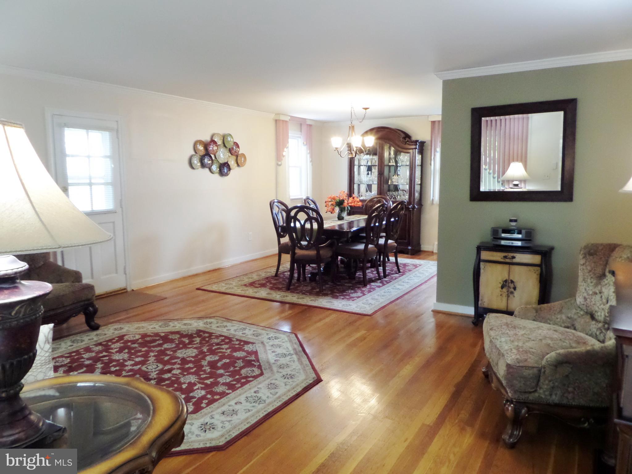 2005 Tulip Road Glenside, PA 19038 - Photo 9 of 50 Living & Dining rooms