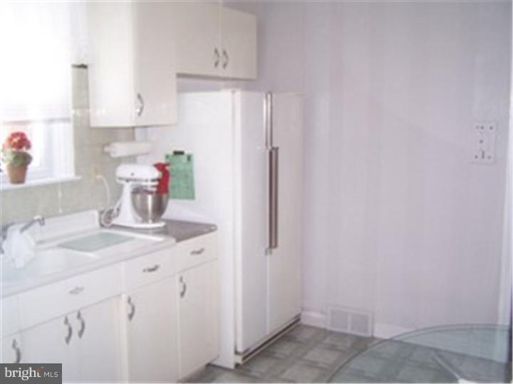 2229 Avon Road Ardmore, PA 19003 - Photo 9 of 21 Kitchen