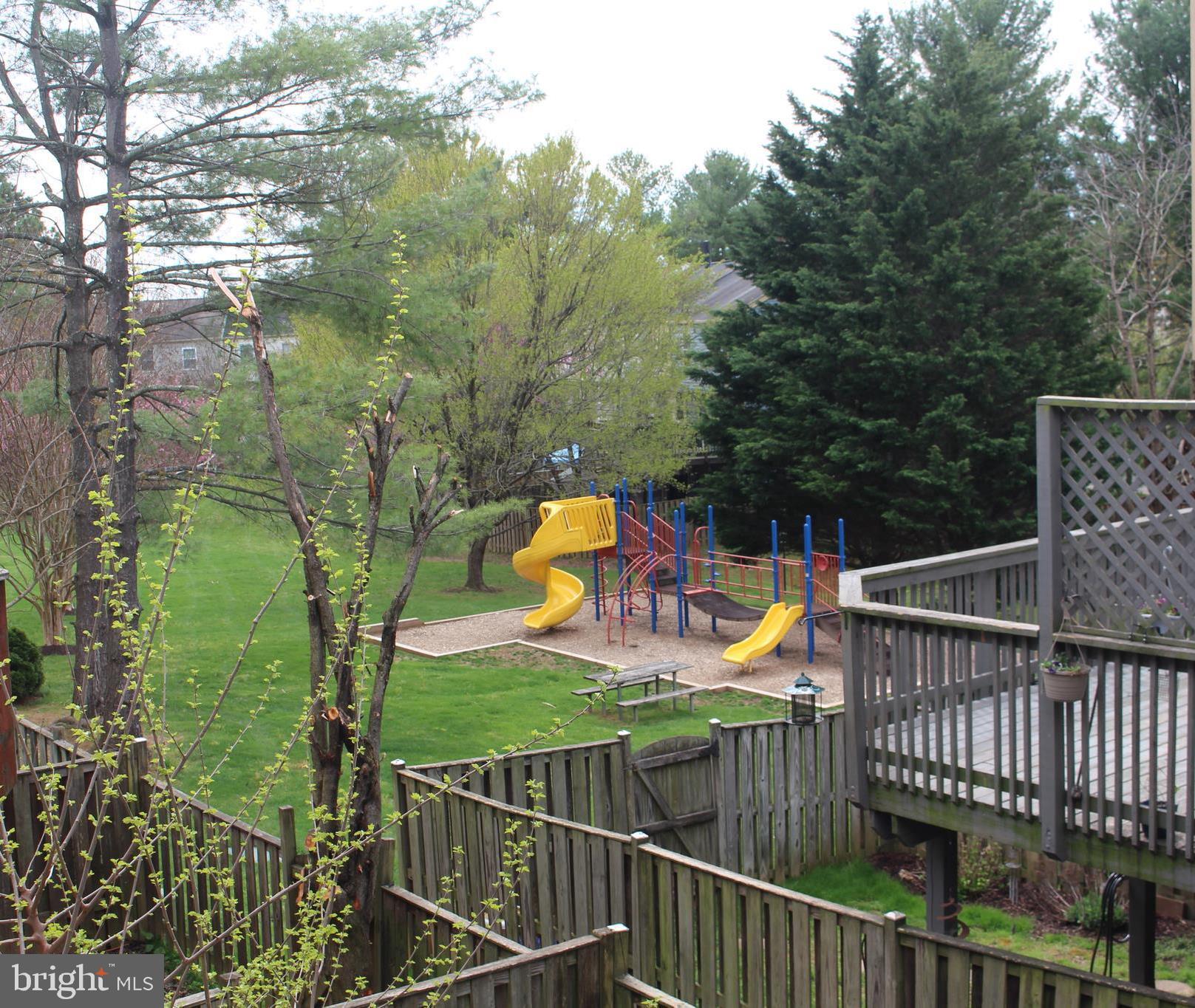 611 Suffield Drive Gaithersburg, MD 20878 - Photo 4 of 35