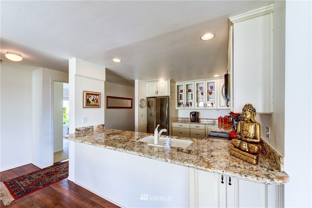 555 Walnut Street, Unit 9 Edmonds, WA 98020 - Photo 7 of 15 Gallery Image 7