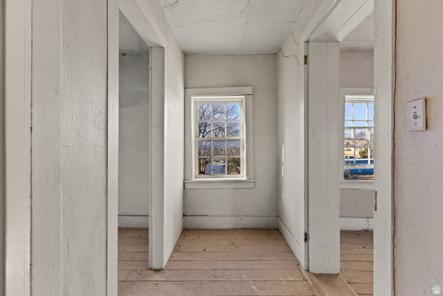 83 West 100 South Virgin, UT 84779 - Photo 6 of 35 Corridor featuring light wood finished floors