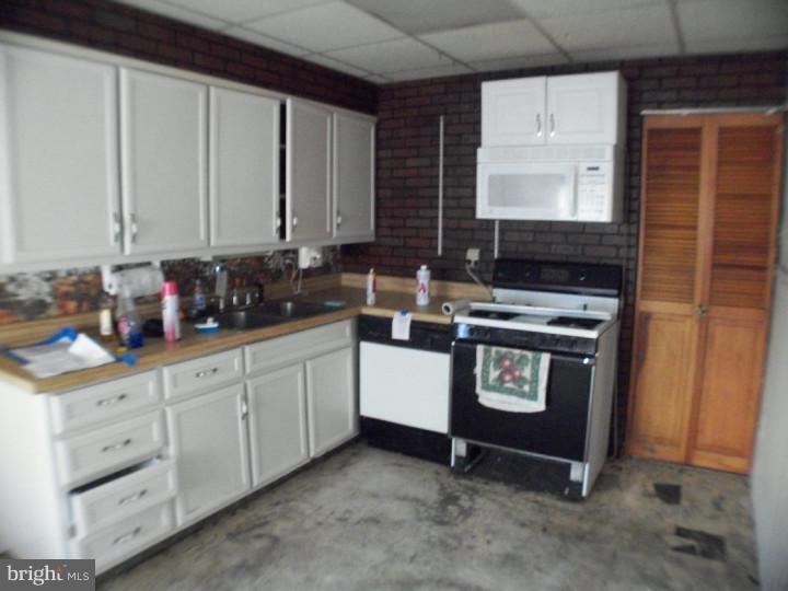 20 Livingstone Road Sewell, NJ 08080 - Photo 7 of 19