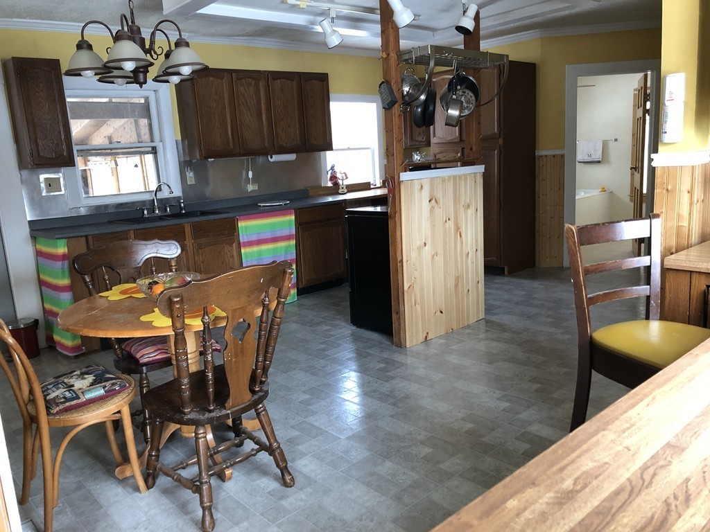 249 Spring Street Athol, MA 01331 - Photo 4 of 23 Gallery Image 4