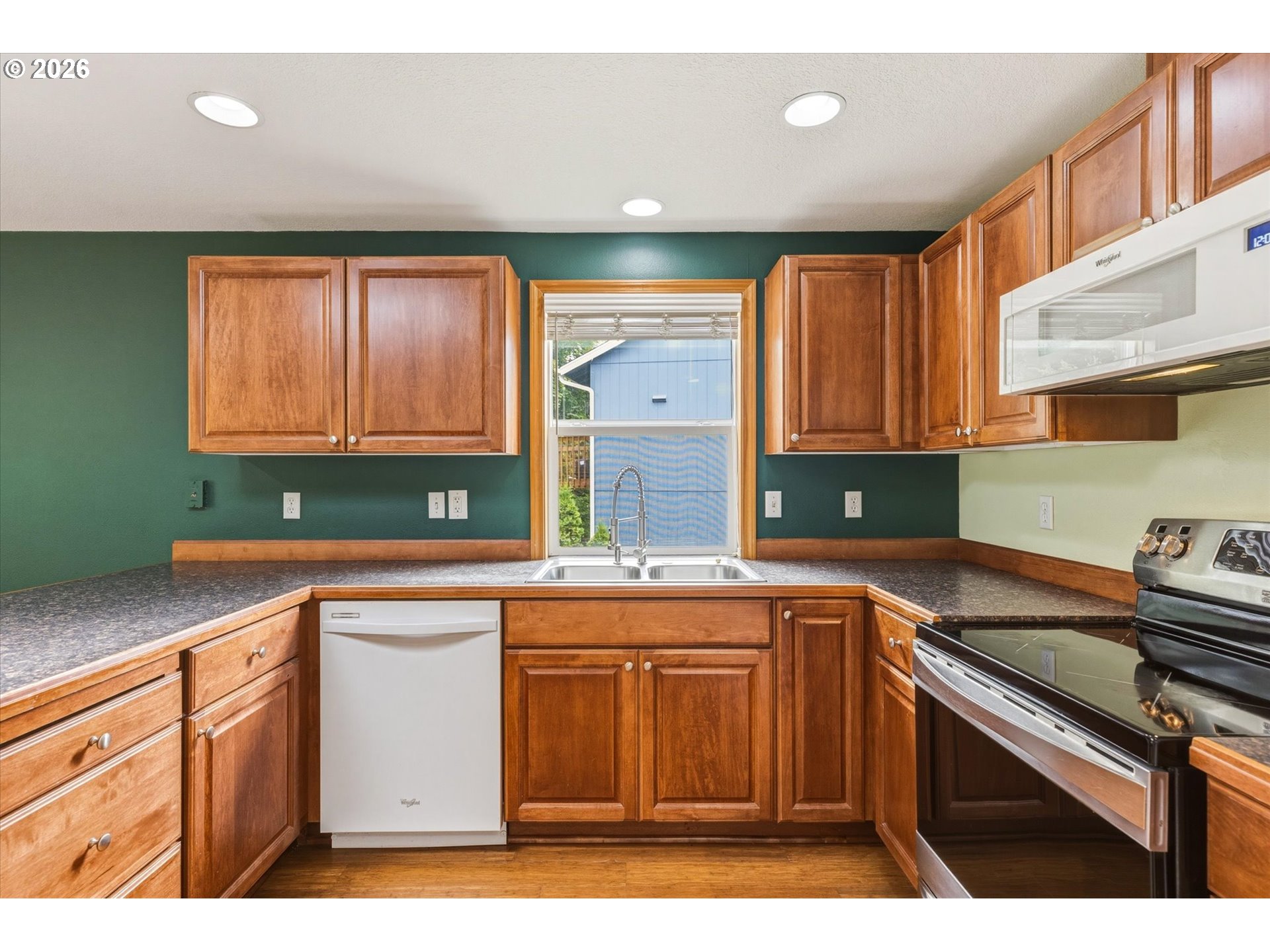 75060 Neer Way Rainier, OR 97048 - Photo 7 of 37 Kitchen