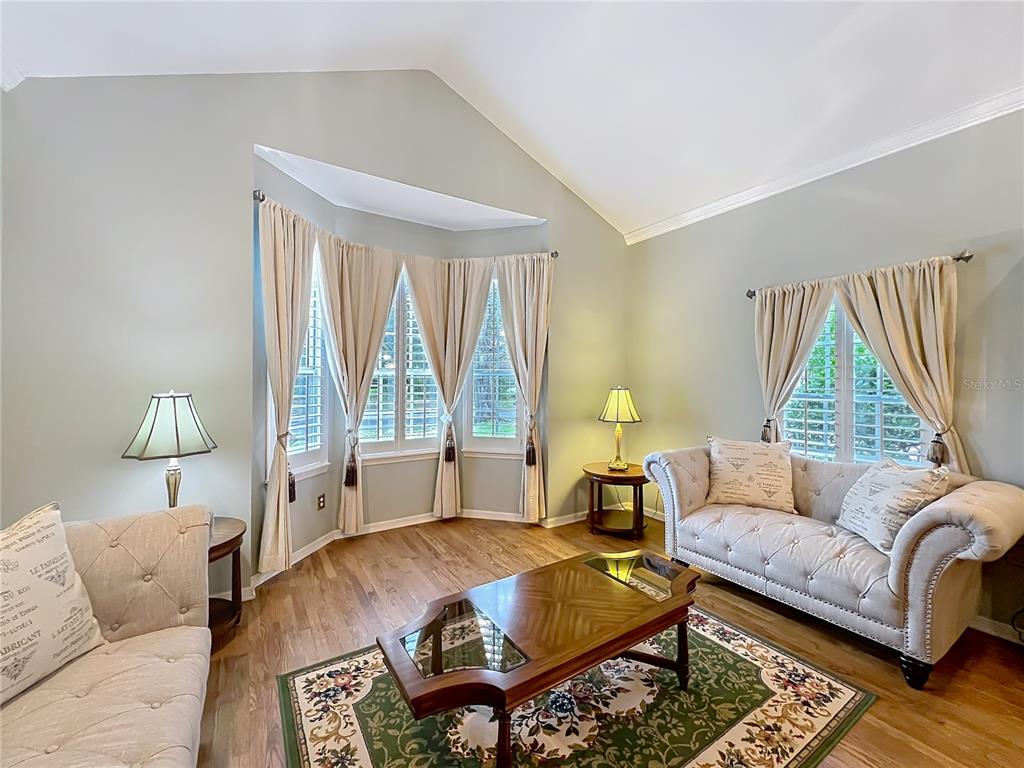 2433 Stoneview Road Orlando, FL 32806 - Photo 13 of 79