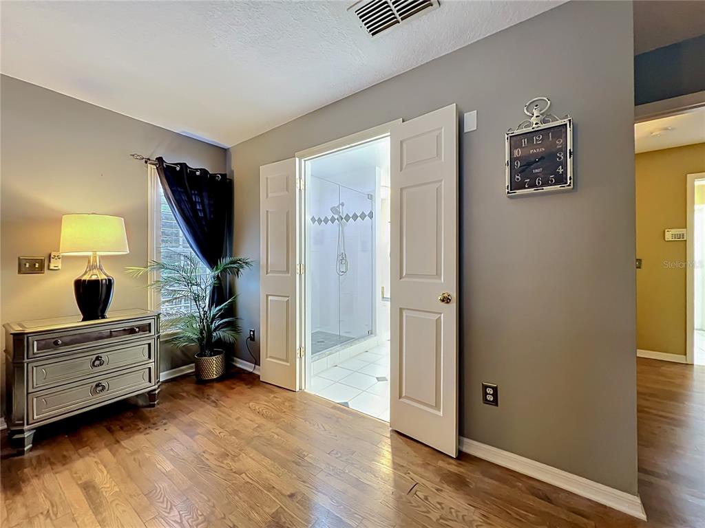 2433 Stoneview Road Orlando, FL 32806 - Photo 32 of 79