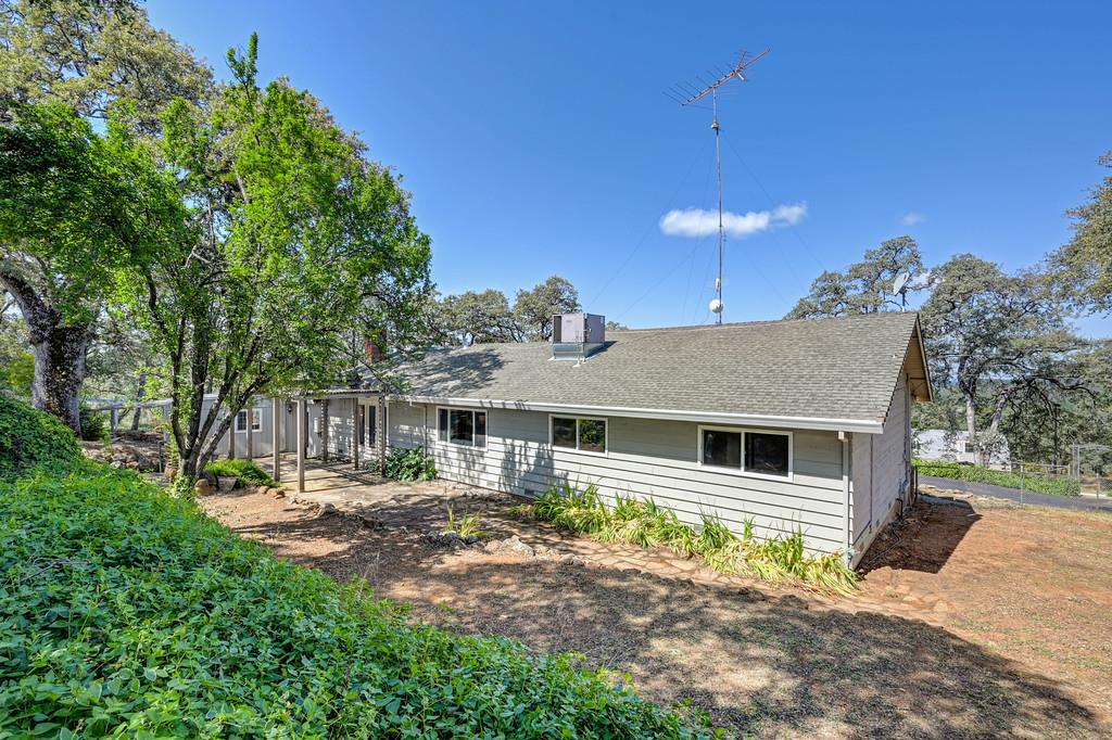 4956 Bell Road Auburn, CA 95602 - Photo 46 of 85
