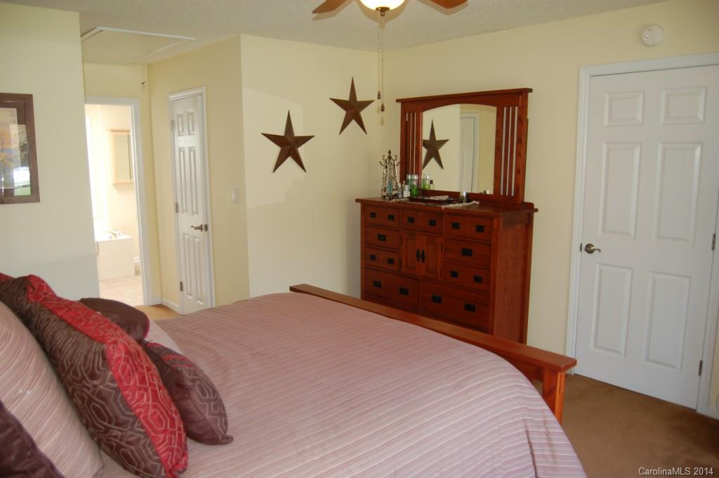 153 Wesley Amaker Road York, SC 29745 - Photo 9 of 24 Gallery Image 9