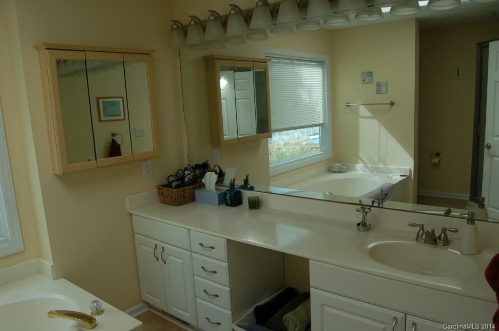 153 Wesley Amaker Road York, SC 29745 - Photo 10 of 24 Gallery Image 10