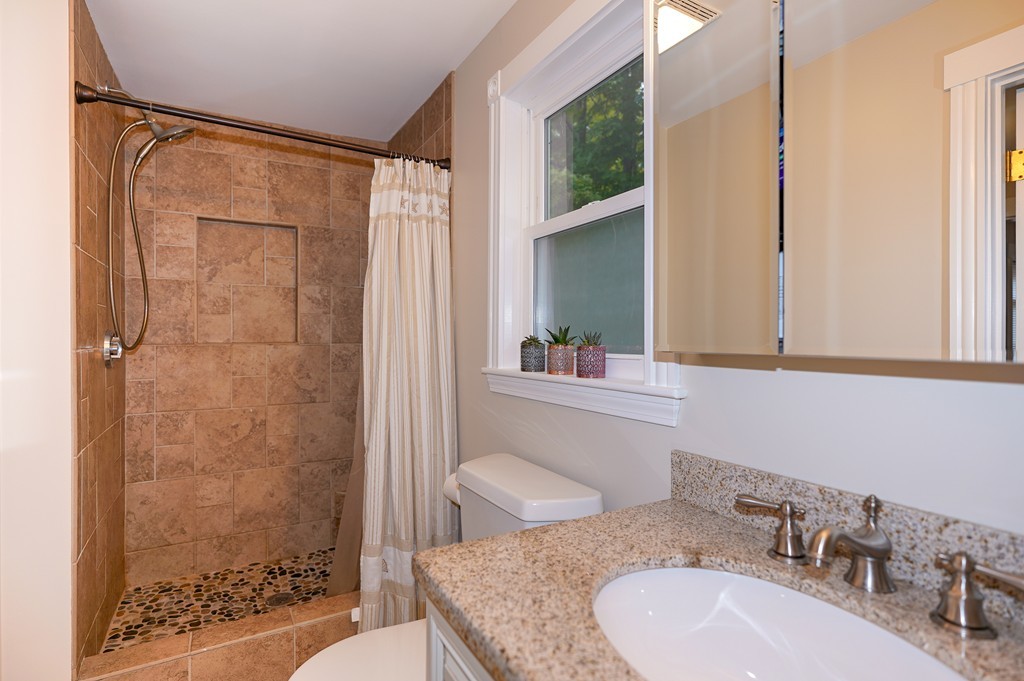 48 Main Street Upton, MA 01568 - Photo 8 of 16 Gallery Image 8