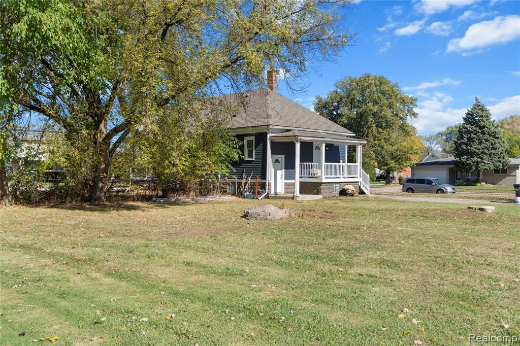 16656 Frazho Road Roseville, MI 48066 - Photo 37 of 41 Gallery Image 37